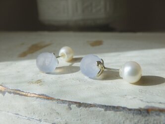 K10カルセドニーのミラーカットピアス