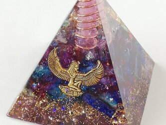 ピラミッド型オルゴナイト☆女神イシス☆の画像