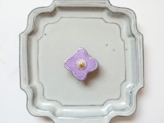 小花（ライトパープル）　陶土ブローチの画像