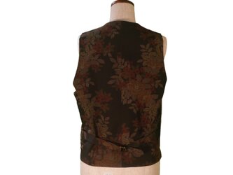 OSHIMA TSUMUGI×VESTの画像