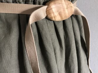 たまご型の木のベルト –栃-の画像