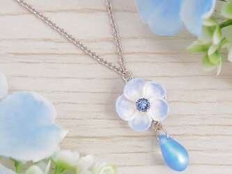 ＊つまみ細工＊ ネモフィラとしずくのネックレスの画像