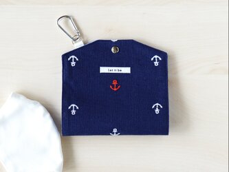 拭き取りOK！予備マスクも入るマスクケース。母の日にも♪（マリン刺繍・ポケットなし）の画像