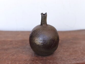 備前焼 一輪挿し 玉（小）手びねり　h2-095の画像