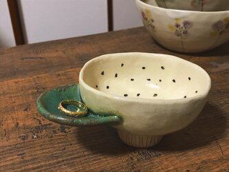 指輪置き　陶器の画像
