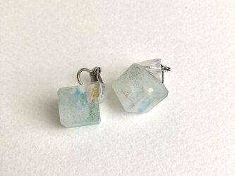 cube イヤリングの画像