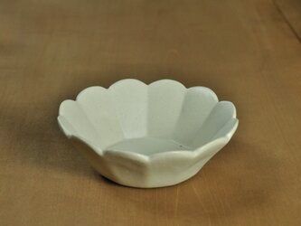 輪花切立4.5寸鉢／アイボリーの画像