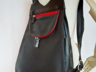 SHOW軽井沢オリジナル◇日本製牛革リュック◇ブラック×レッド◇送料無料の画像