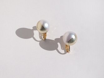 [イヤリング]金箔パール／シャンパンゴールド＆ホワイト 10㎜／受注生産の画像