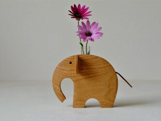 ゾウさんのフラワーベース　LAの画像
