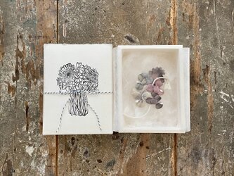 『　幻想押し花　』 suMire-bouquet手染め布花コサージュの画像
