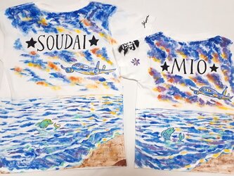 お揃いの輝く夜明け　Tシャツ　手描き　海　いるか　朝日の画像