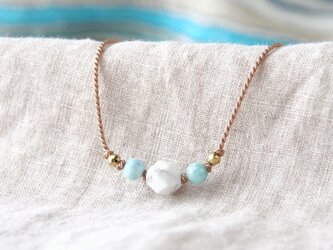 【Sale】White-Blue Short Necklace（ハウライト×ラリマー）の画像