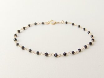 ブラックスピネル華奢ブレスレット（K14GF〉の画像