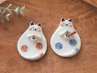 陶器で作った 猫のお香立て①の画像