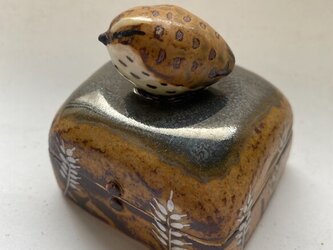 陶のハコ「麦うずら」の画像