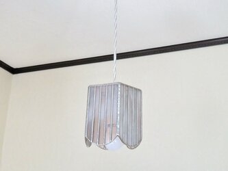 シャンパンピンクのストライプ・ペンタゴン（ステンドグラスペンダントライト）吊り下げガラス照明・ Mサイズの画像