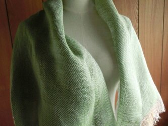極細の糸・模様織り麻ストール　3色　グリーンの画像