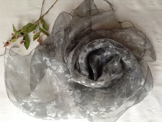 【藍の茎染め】シルクオーガンジーストール（花模様）　の画像