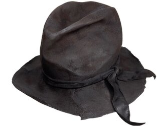Charcoal  crushed  fedora hatの画像