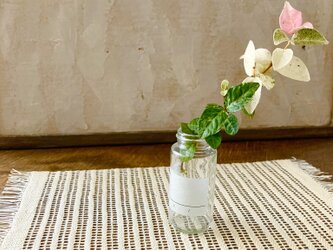 もじり織りよもぎ染めテーブルセンターの画像