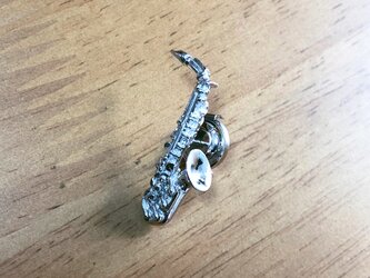 【銀製】ピンバッジ　サックス　Saxophone　Pins　シルバー925　ケース付　楽器　ピンズ　タイピンの画像