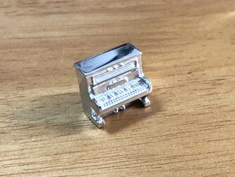 【銀製】プチオブジェ　ピアノ　Piano　シルバー925　ケース付　小さい置物の画像