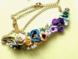 布花 Collier petite fleurの画像