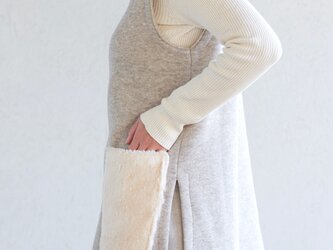 ヤク混裏起毛ニットチュニックベスト／ファーポケット付き【OrganicCottonの起毛ニット生地】の画像