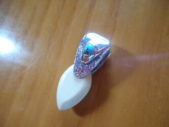 マンモスのペンダントの画像