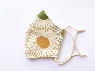 夕日に映えるもみじ色 アースカラーの花柄マスク 手縫いの画像