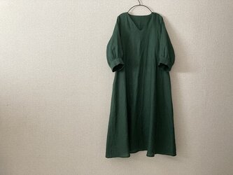 リネン・Vネックワンピース(フォレストグリーン）の画像