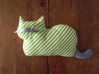 " Stickitten" kitten loaf USAコットン／Diagonal Stripes グリーンの画像