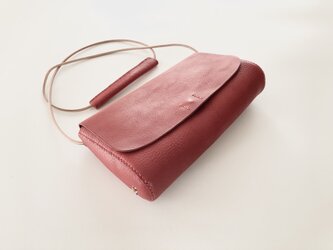 栃木レザー　本革手縫いのBODYBAG（赤）の画像