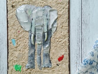 Seaglass & Plasticwaste Walldecoration 「ゾウ」の画像