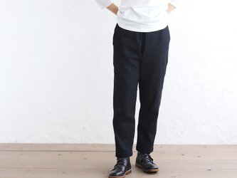 7ozデニム シュッとしたテーパードパンツ オールシーズン（ブラック） PT09の画像