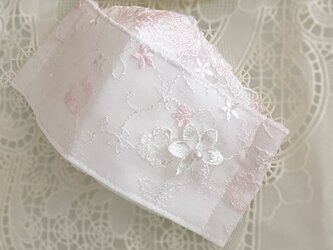 ♥♥お洒落な舟形マスク！！♥上品なホワイトチュールに淡いピンクバラ花刺繍の舟形マスク・・^^♥♥の画像