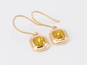 Mimosa Yellow Diamond Ripple Earringの画像