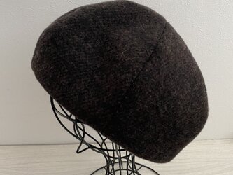 TOPI シンプルウールのベレー（ダークブラウン）の画像