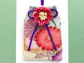 （吉祥菊）元巫女が作る花のお守り袋の画像