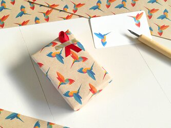 ハチドリの包装紙 A4サイズ 10枚入 ラッピング デザインペーパー ブックカバー 動物 鳥 hummingbirdの画像