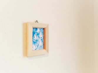 紙版画「青空へ」小さな絵　水彩イラスト　※木製ミニ額縁入りの画像