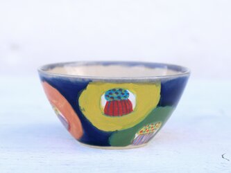 カラーカメリア茶椀（紺地）の画像