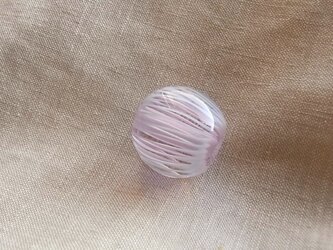 ひだ紋球・ペールピンク・ガラス製・とんぼ玉の画像