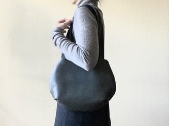 丸型トートバッグ　ダークグリーンの画像