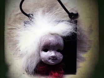 S様専用/売約済み【顔面壁掛け・左側から滅びる子】の画像