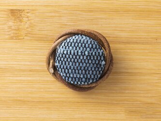 裂織ブローチあけび　本藍染め/248の画像