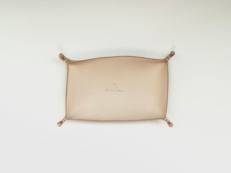 【帰宅】 × 【リズム】　leather trayの画像