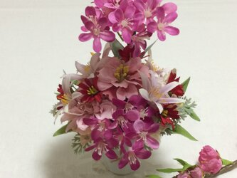 ◇スィートピンクのアレンジメント◇（造花、お雛様、母の日、敬老の日、お誕生日）の画像