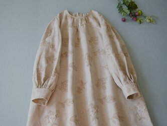 リネン100％総刺繍ポケット付きアンティーク風大人可愛い長袖ワンピース♪の画像